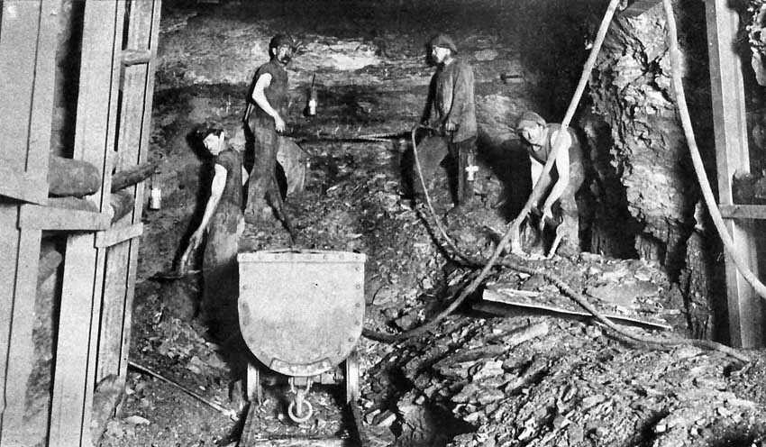 Mijnwerkers pan 97 1915
